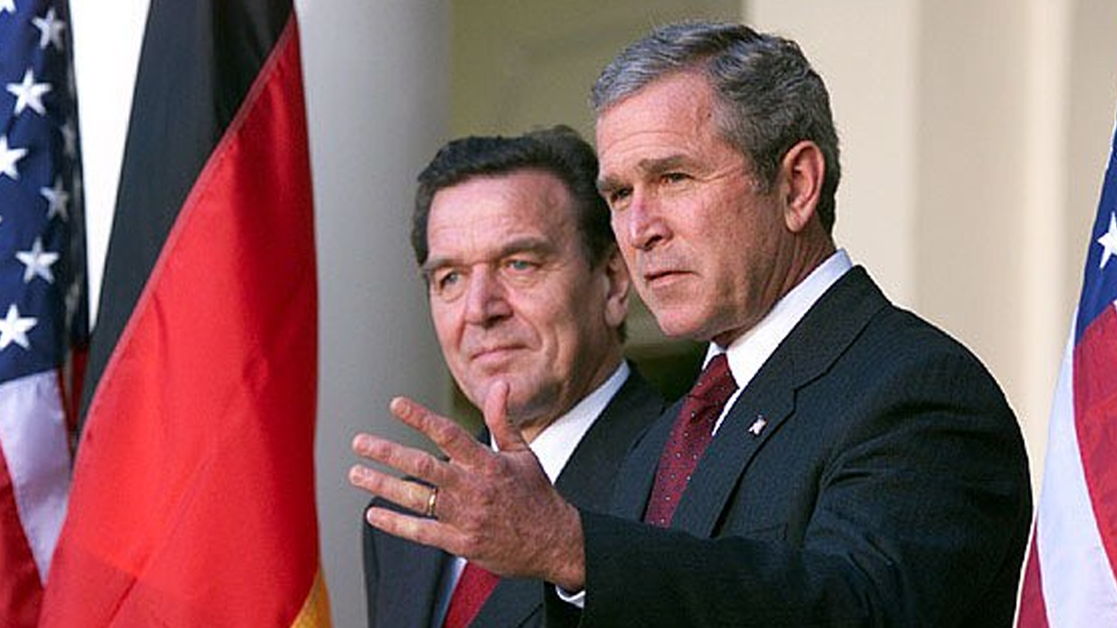 Gerhard Schöder & George W. Bush 
