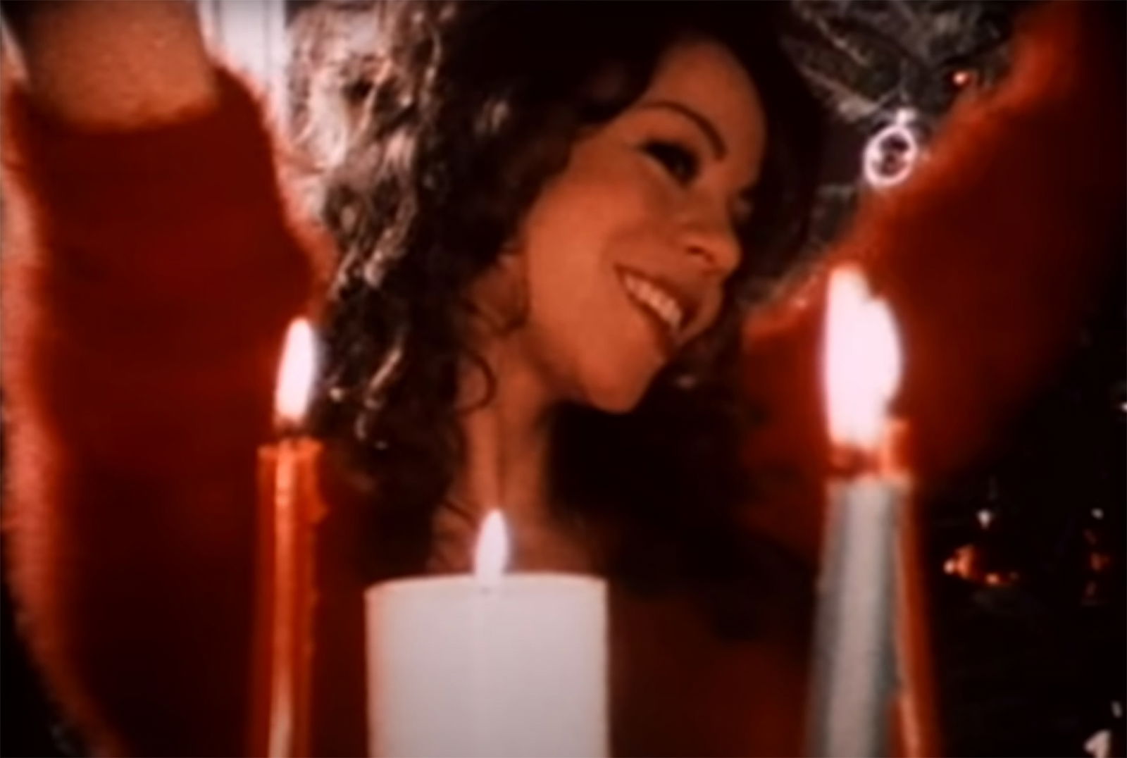 Mariah Carey 1994 im Musikvideo zu "All I Want For Christmas Is You"