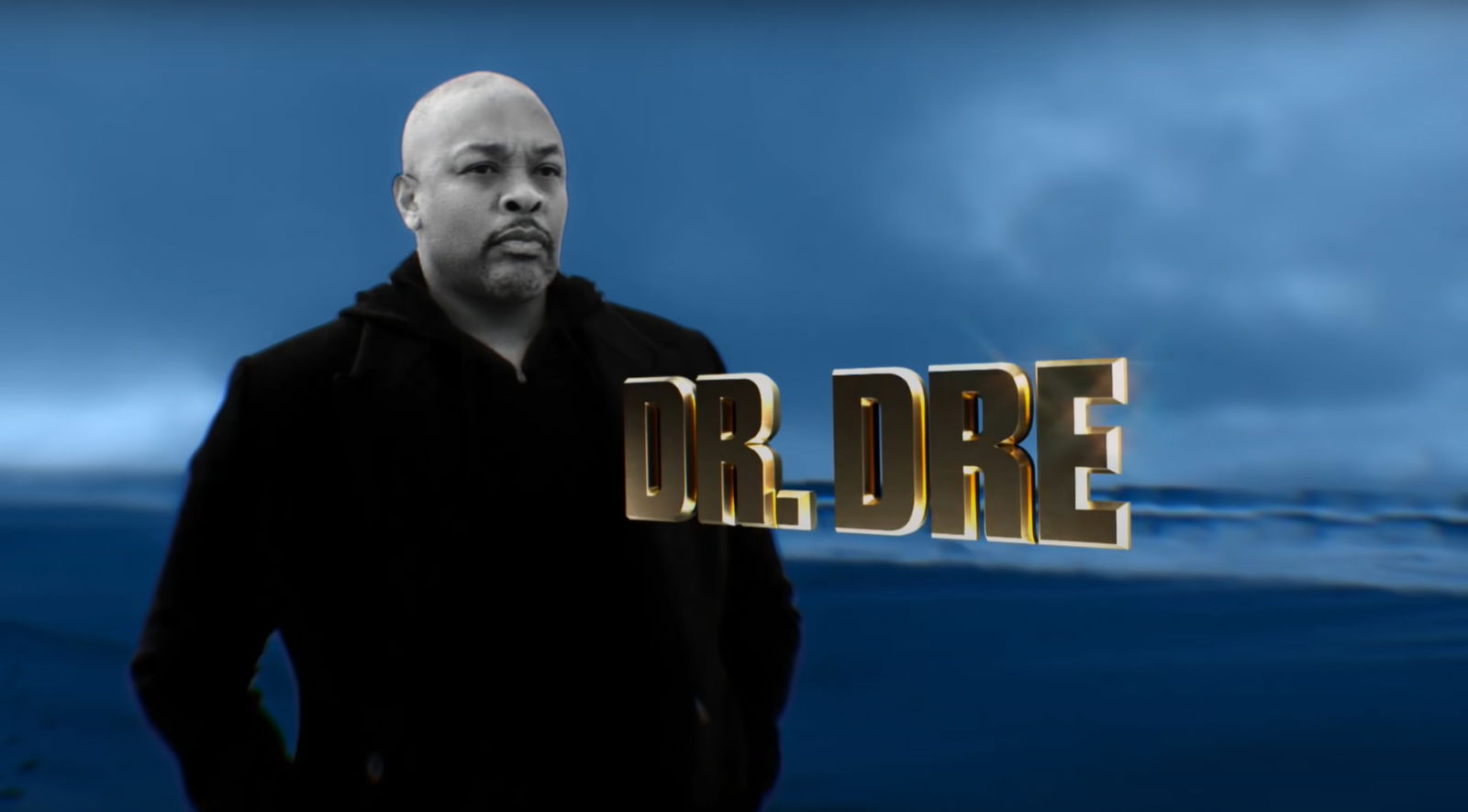 Dr. Dre im Trailer für den Super Bowl 2022