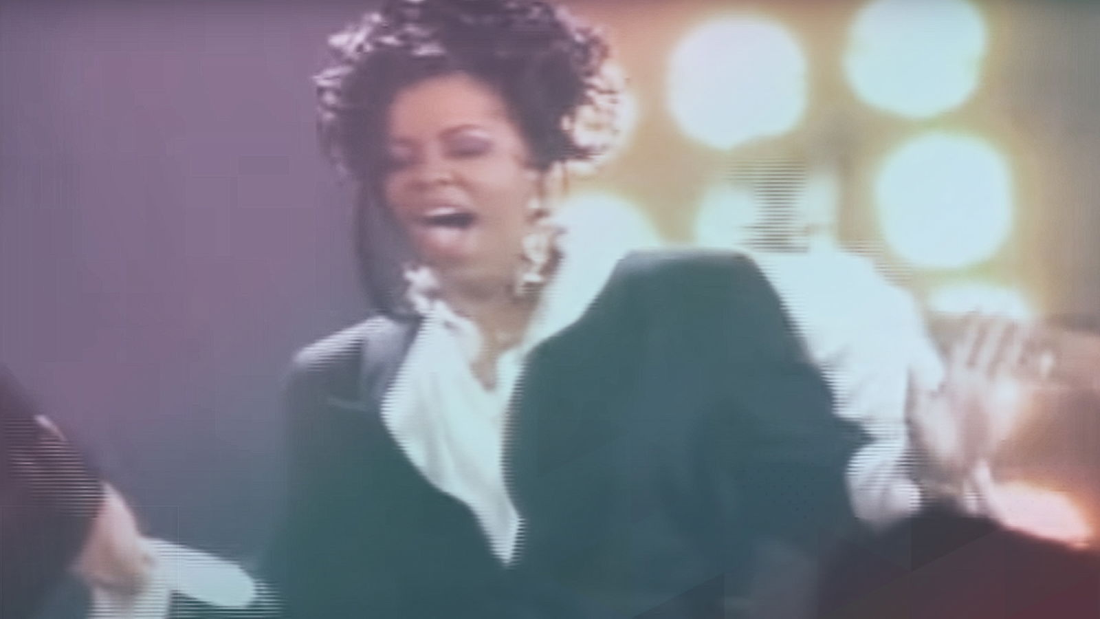 Robin S im "Show Me Love"-Musikvideo