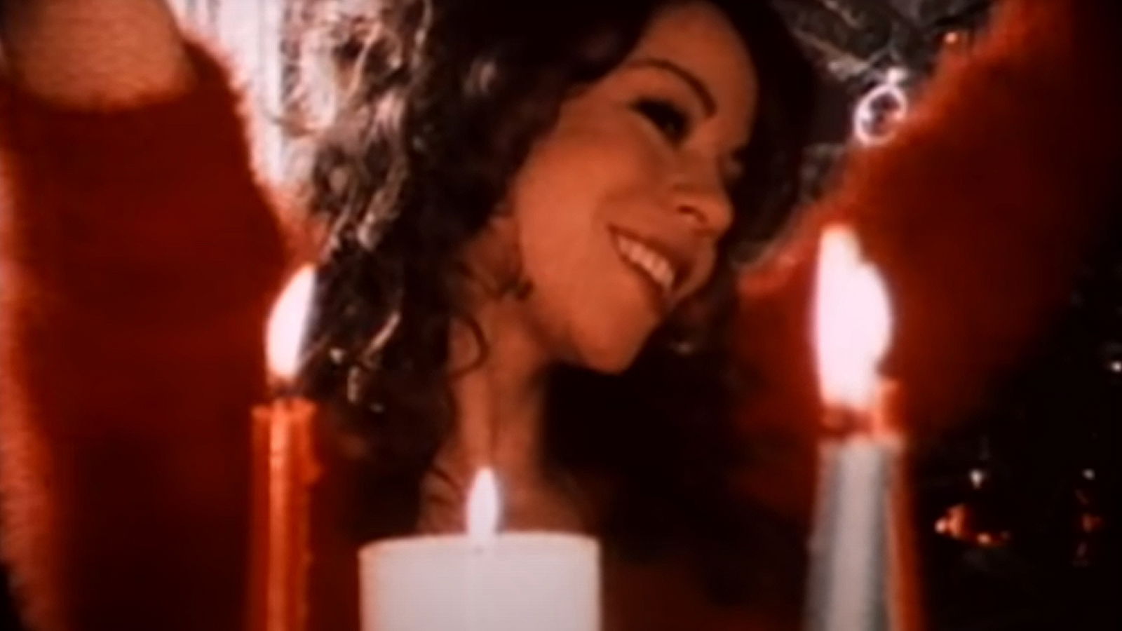 Mariah Carey 1994 im Musikvideo zu "All I Want For Christmas Is You"