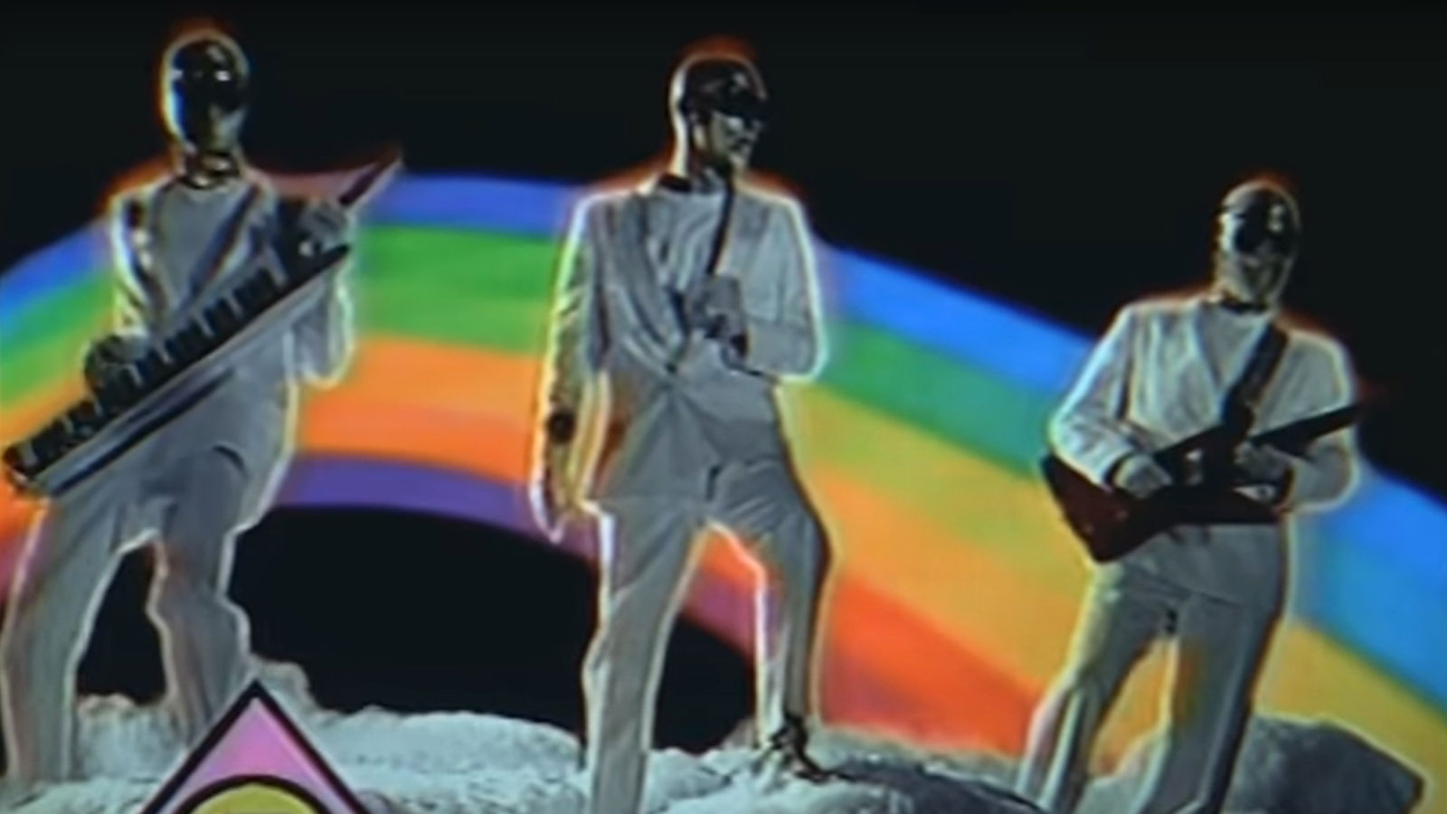 Stardust im Musikvideo zu "Music Sounds Better With You"