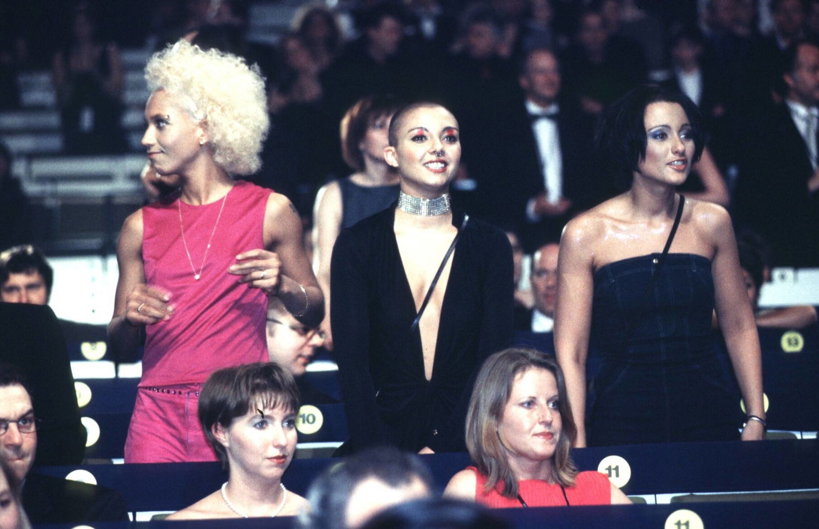 Sara & Tic Tac Two (2000)