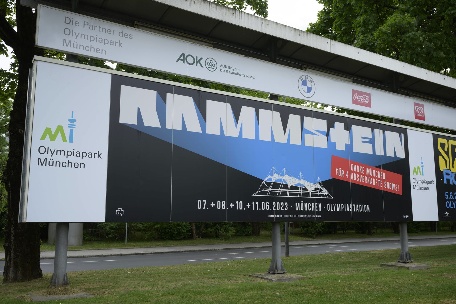 Rammstein-Plakat beim Olympiapark in München