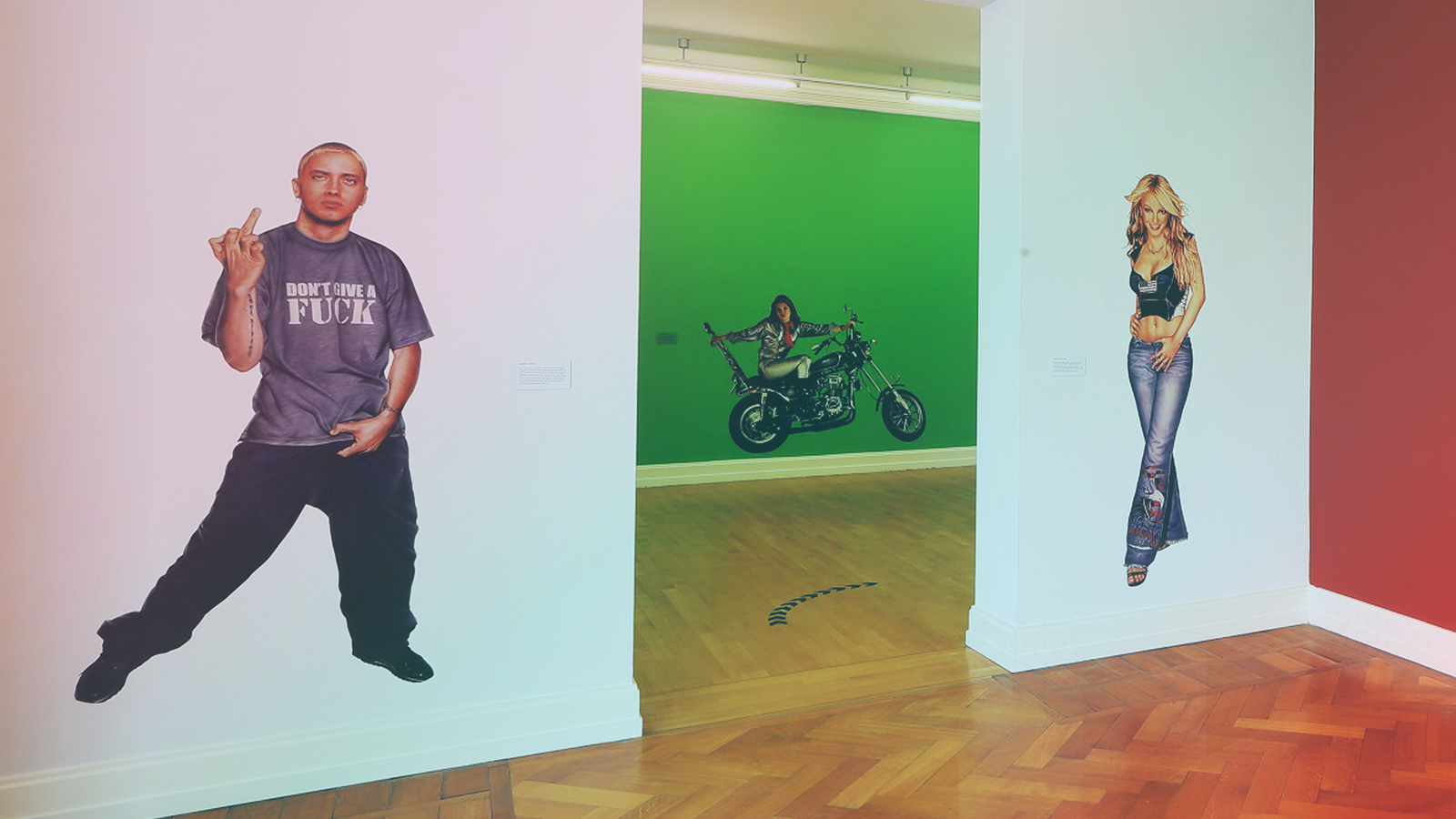  Bravo-Starschnitte, Ausstellungsansicht, Opelvillen, 2023