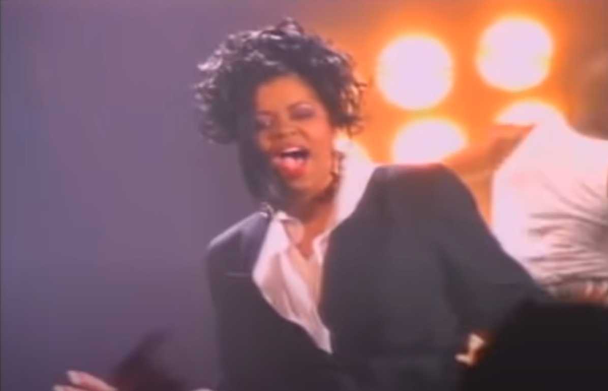 Robin S im "Show Me Love"-Musikvideo