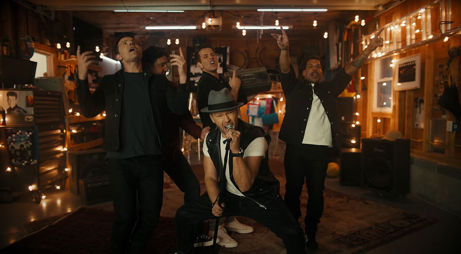 NKOTB im Musikvideo zu "Kids"