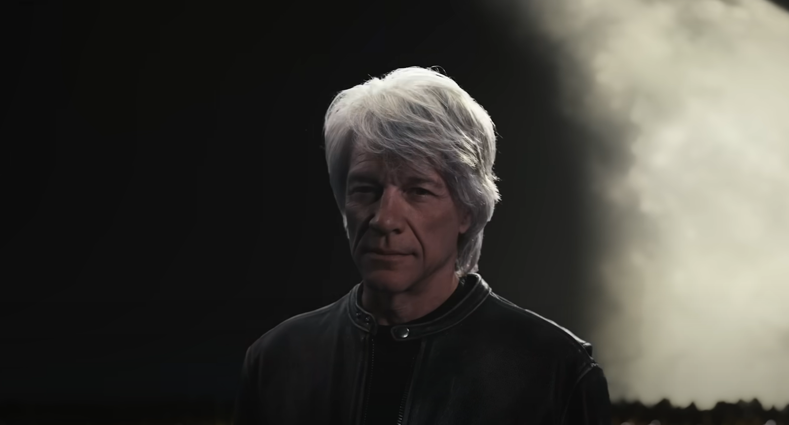 Jon Bon Jovi (im Musikvideo zum aktuellen Song "Legendary")