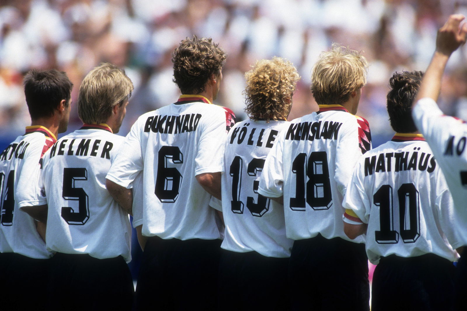 reistoßmauer Deutschland, v. li.: Thomas Berthold, Thomas Helmer, Guido Buchwald, Rudi Völler, Jürgen Klinsmann, Lothar Matthäus Fußball WM Herren WM 1994