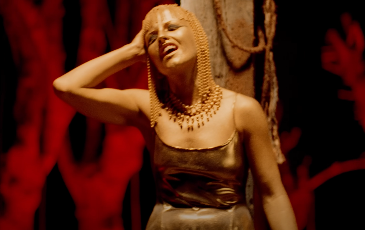 The Cranberries - Zombie (Official Music Video)