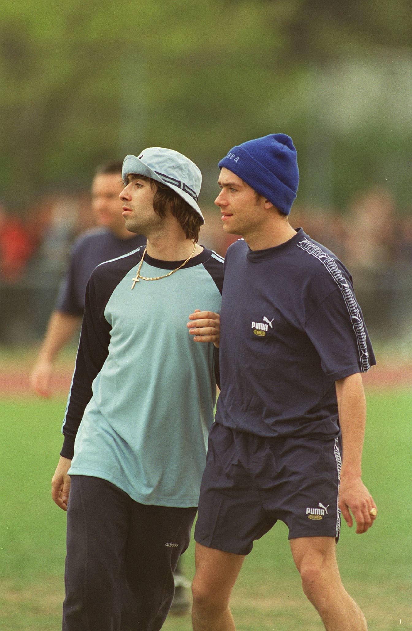 Liam Gallagher (Oasis) & Dam Albarn (Blur)