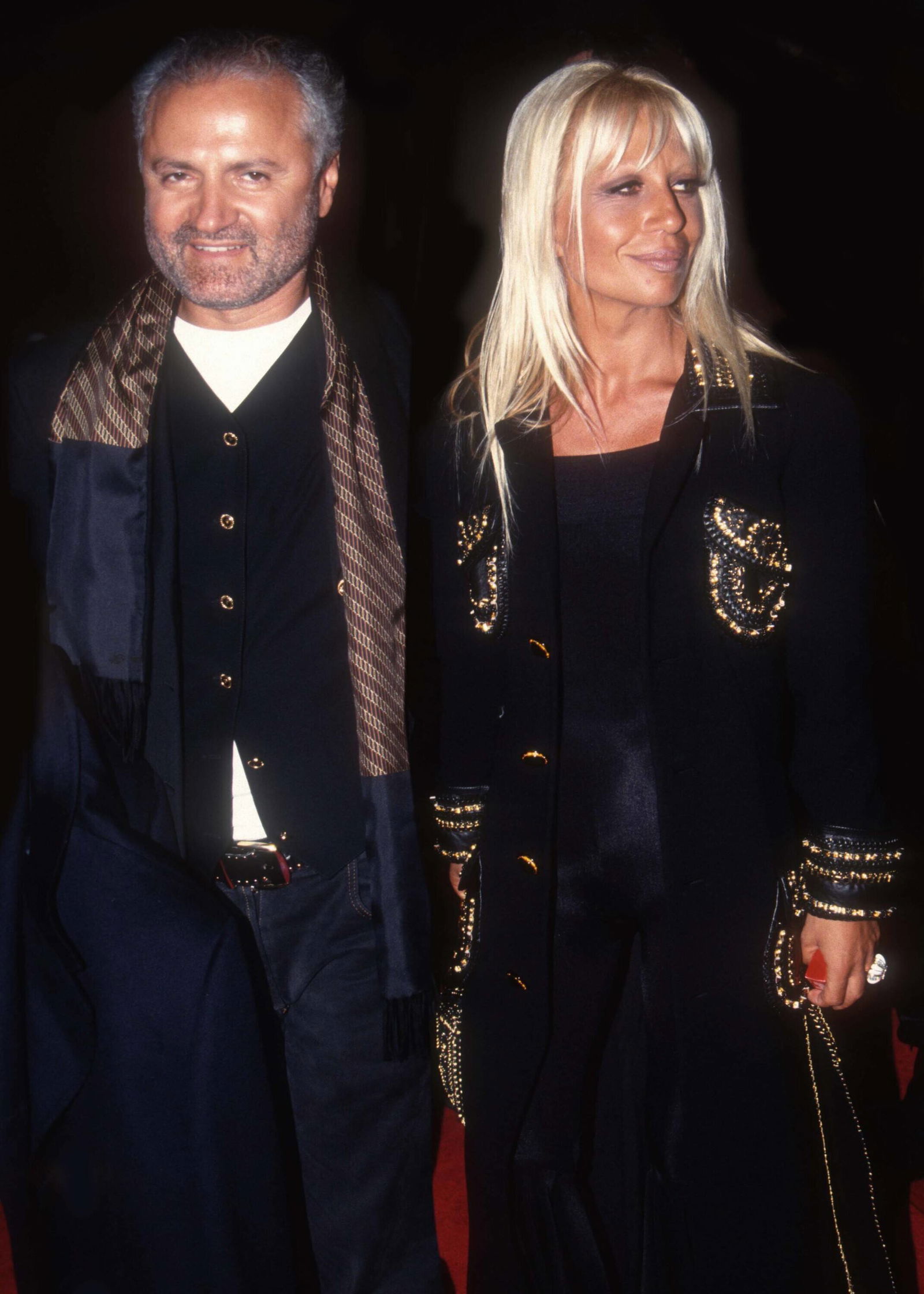 Gianni Versace mit seiner Schwester Donatella 