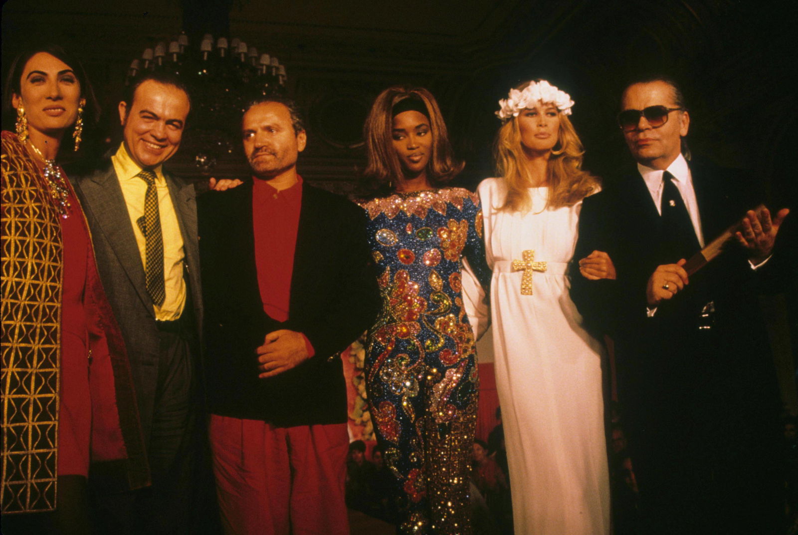 Christian Lacroix , Karl Lagerfeld, Gianni Versace , Naomi Campbell , Claudia Schiffer 1990