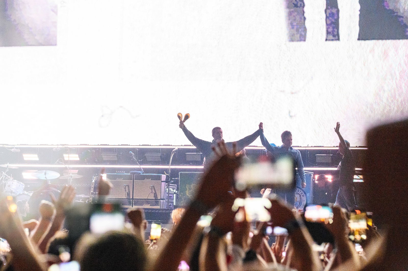 Oasis am 4. Juli 2025 in Cardiff