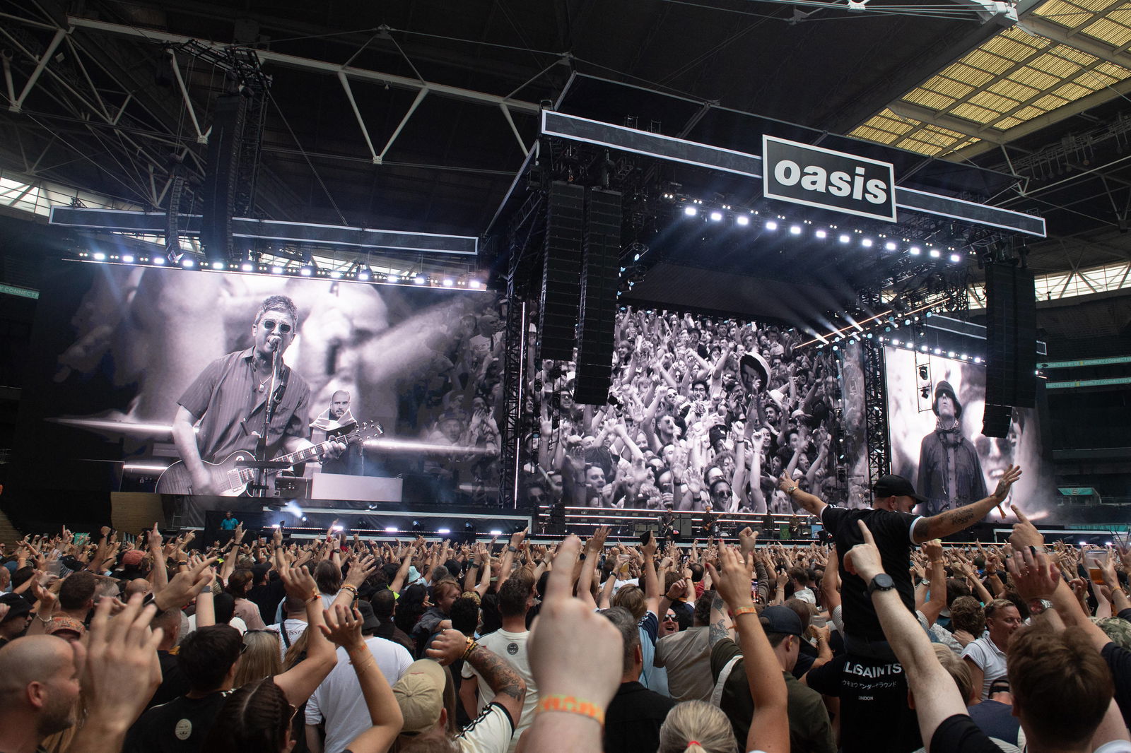 Oasis im Wembley-Stadion