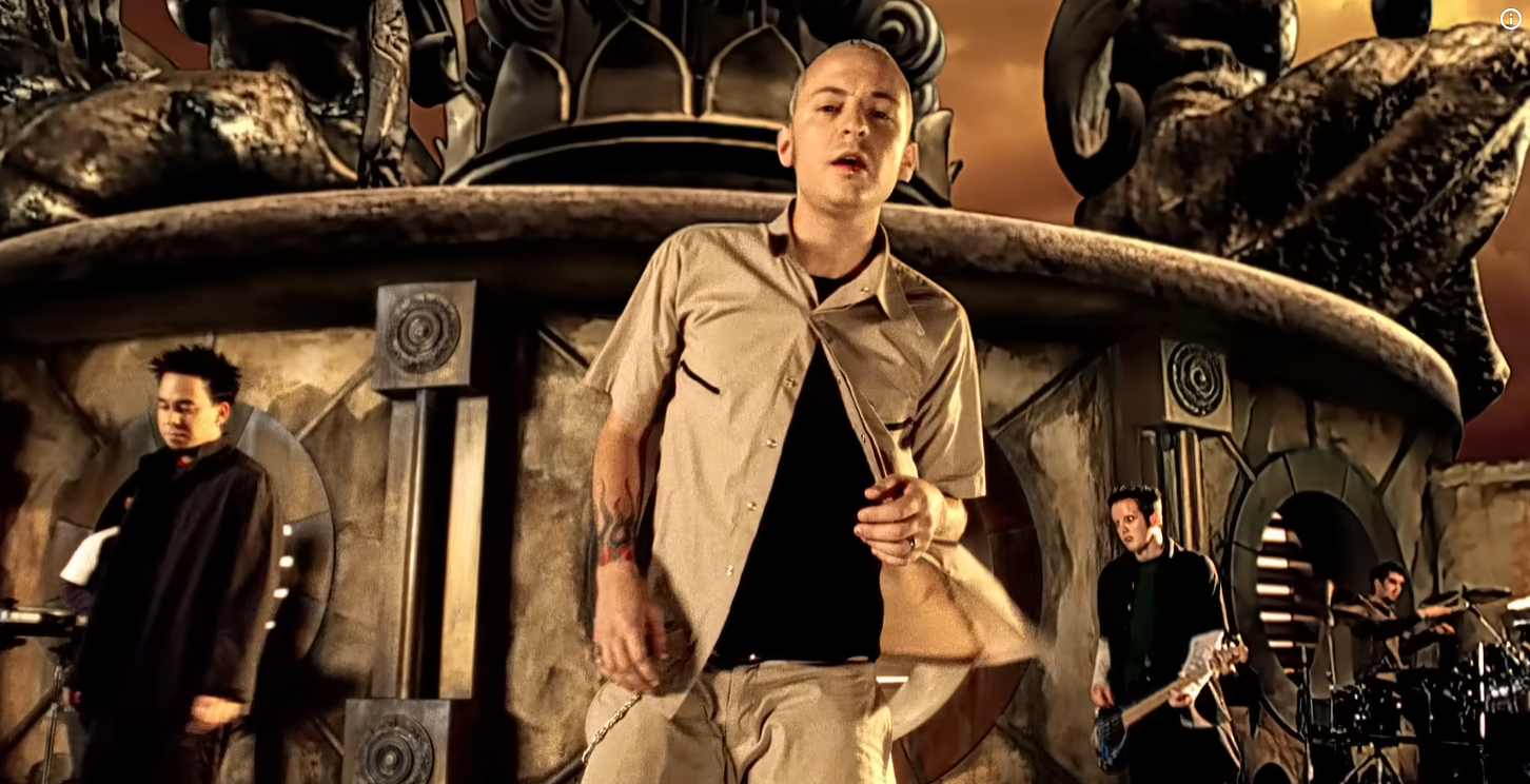 Linkin Park im Musikvideo zu "In The End"