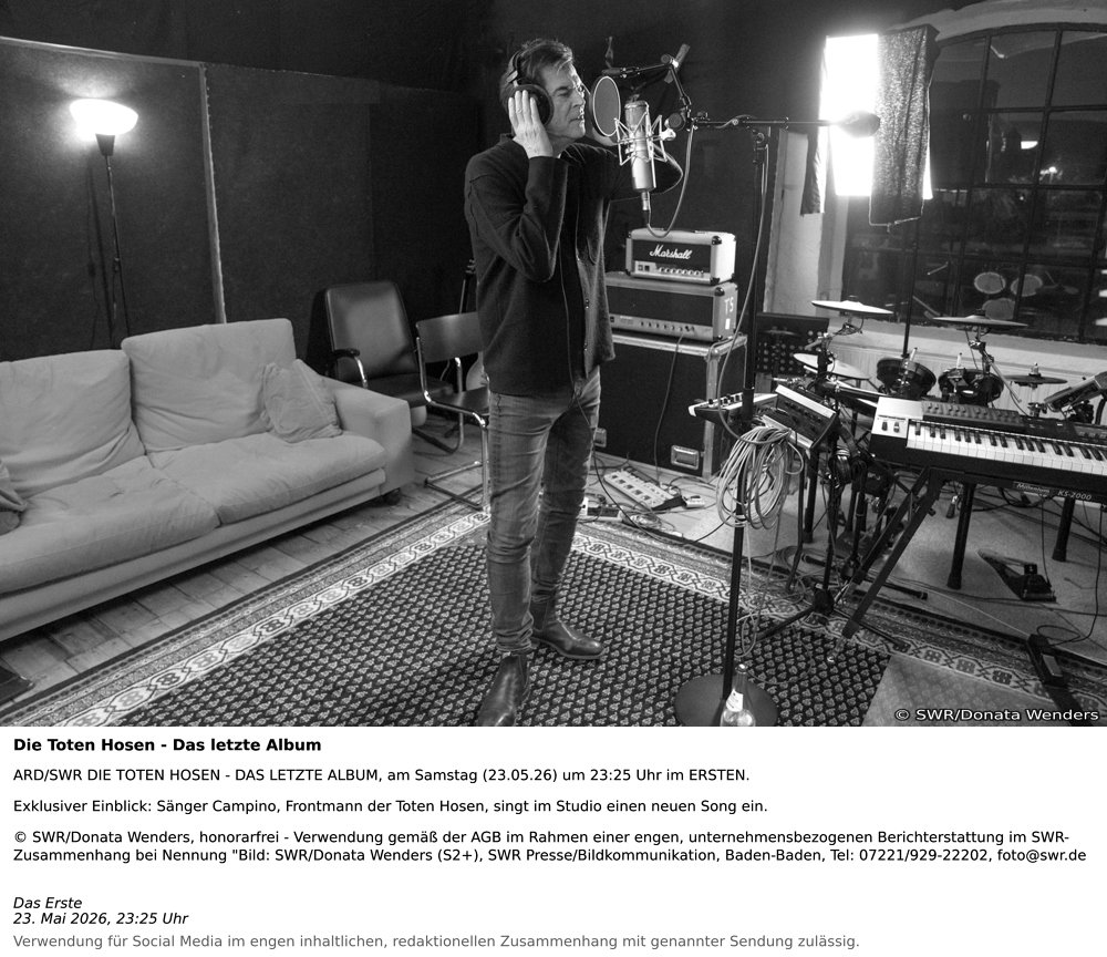 ARD/SWR DIE TOTEN HOSEN - DAS LETZTE ALBUM: Campino singt im Studio einen neuen Song ein.