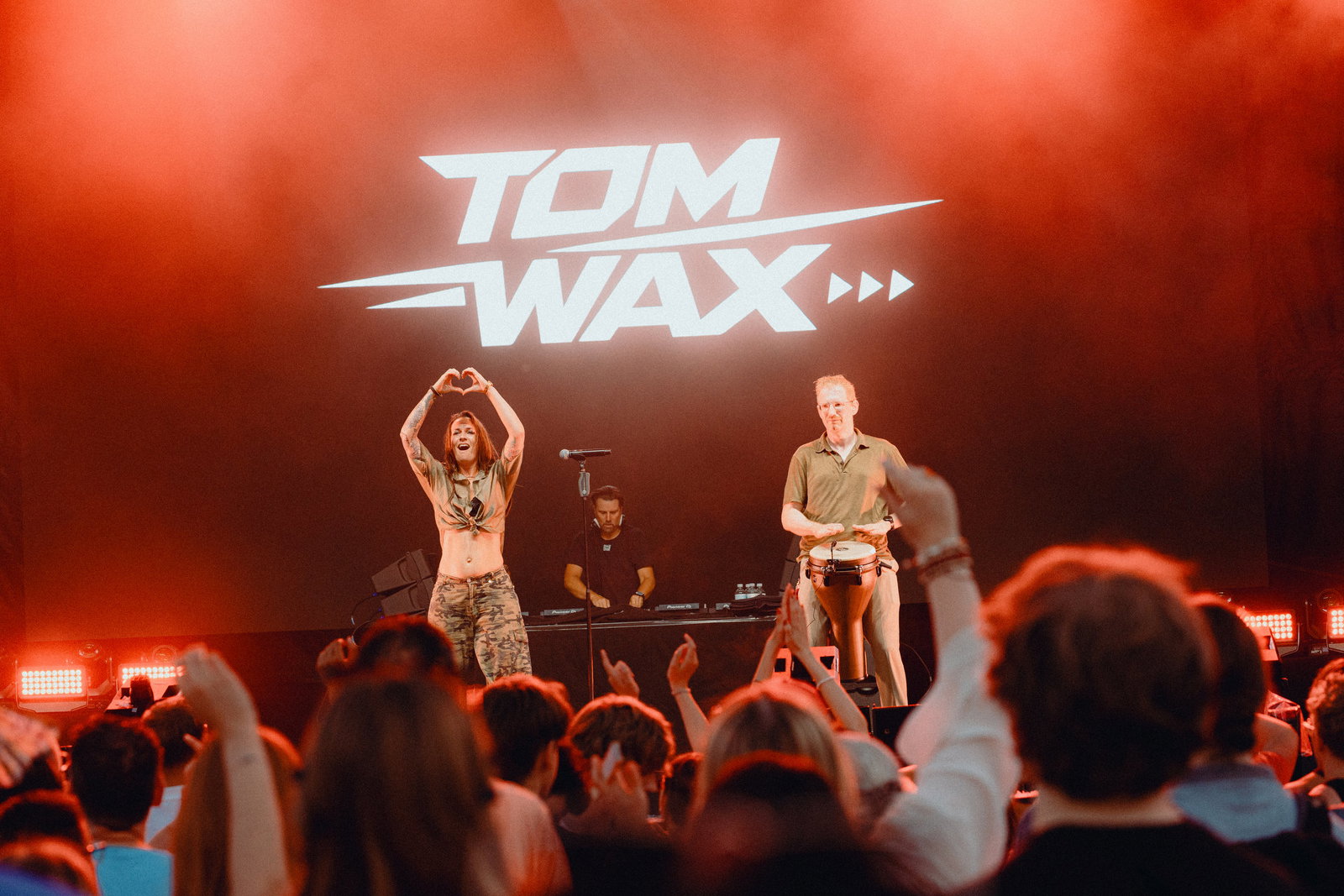 90s90s Club Stage auf der Kieler Woche 2026 | Tom Wax feat. Astrid Kunst