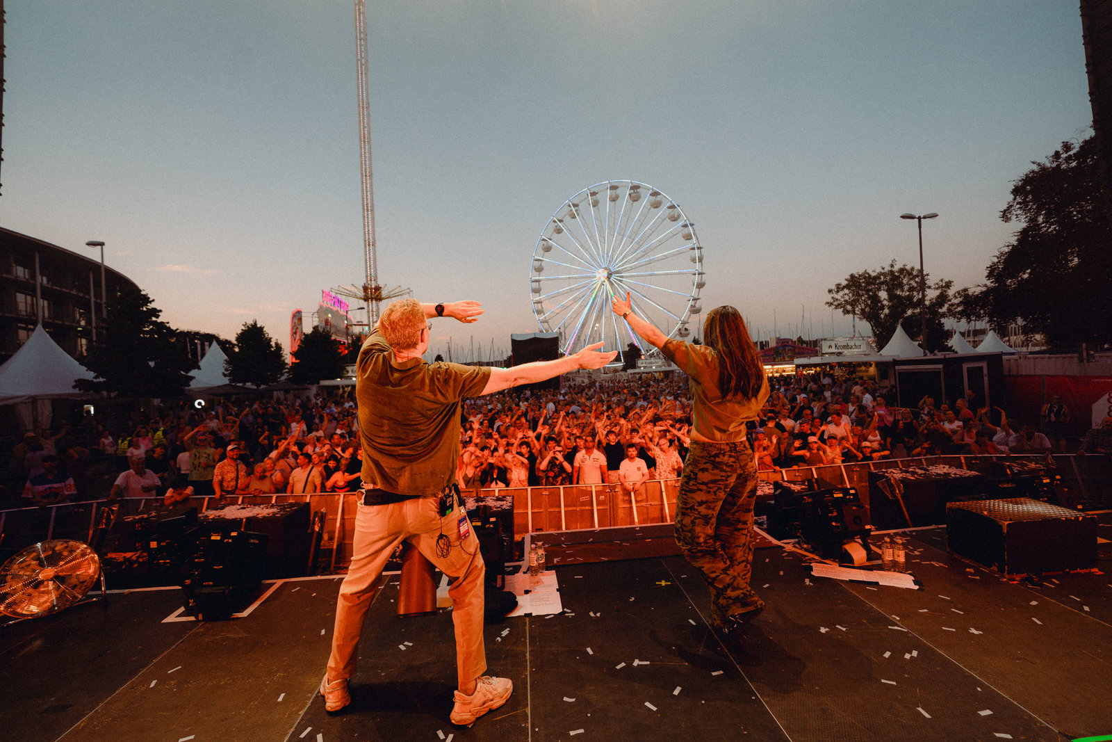 90s90s Club Stage auf der Kieler Woche 2026 | Tom Wax feat. Astrid Kunst