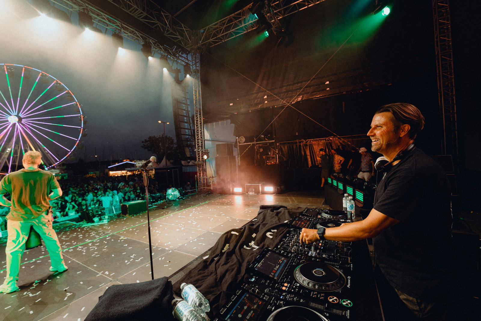 90s90s Club Stage auf der Kieler Woche 2026 | Tom Wax feat. Astrid Kunst
