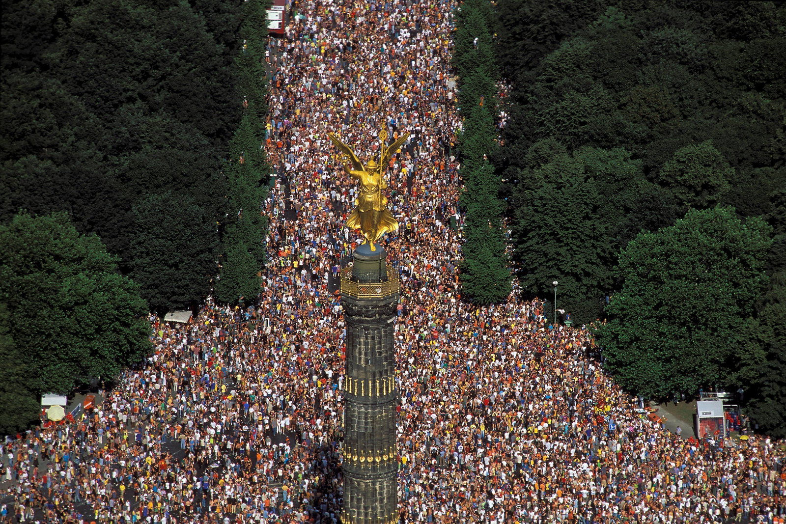 Loveparade (1997)
