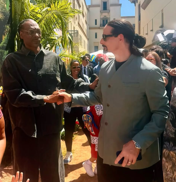 Snoop Dogg & Kevin Richardson