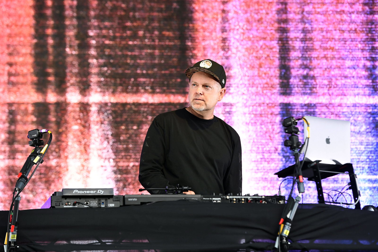 DJ Shadow
