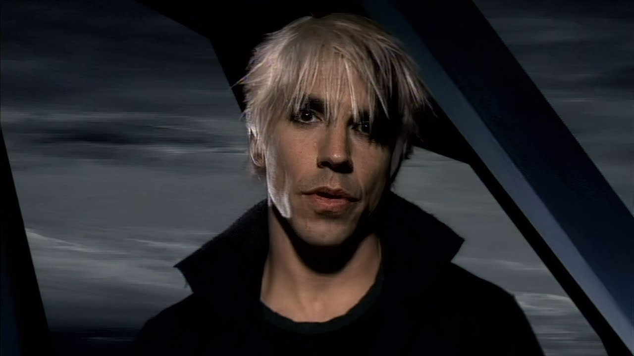 Red Hot Chili Peppers - Otherside [Official Music Video]