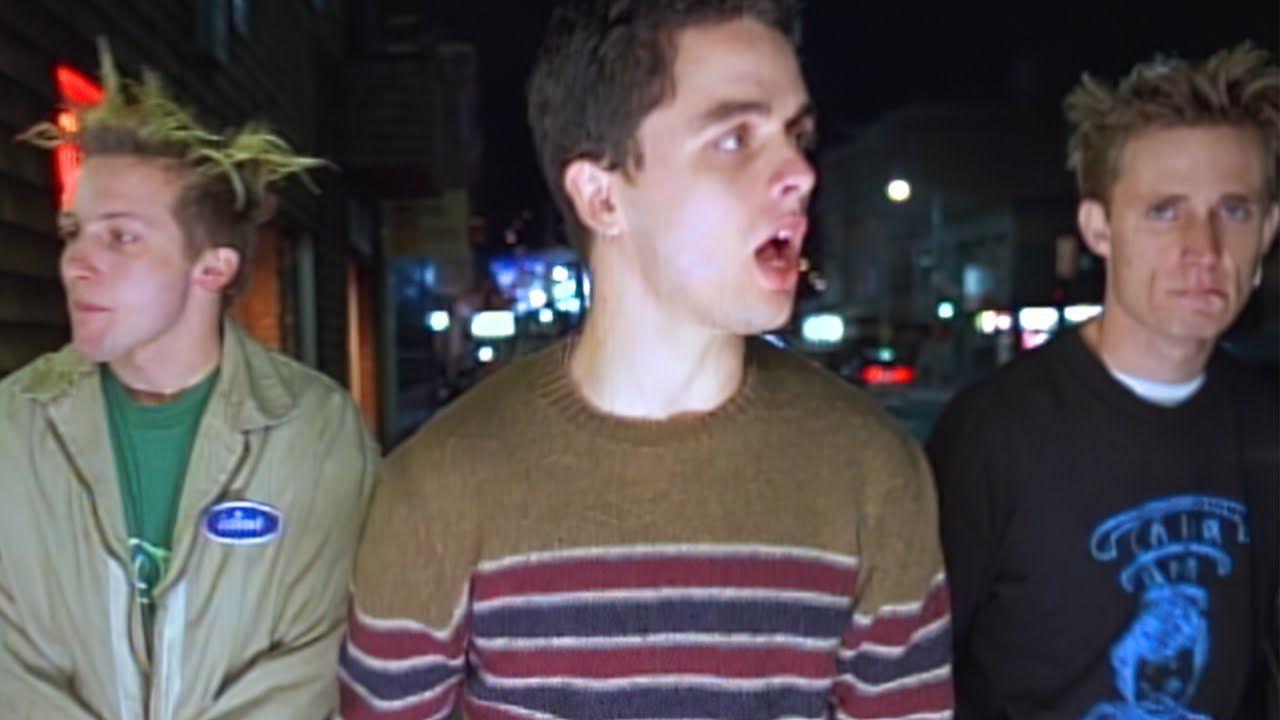 Green Day - When I Come Around [Official Music Video]