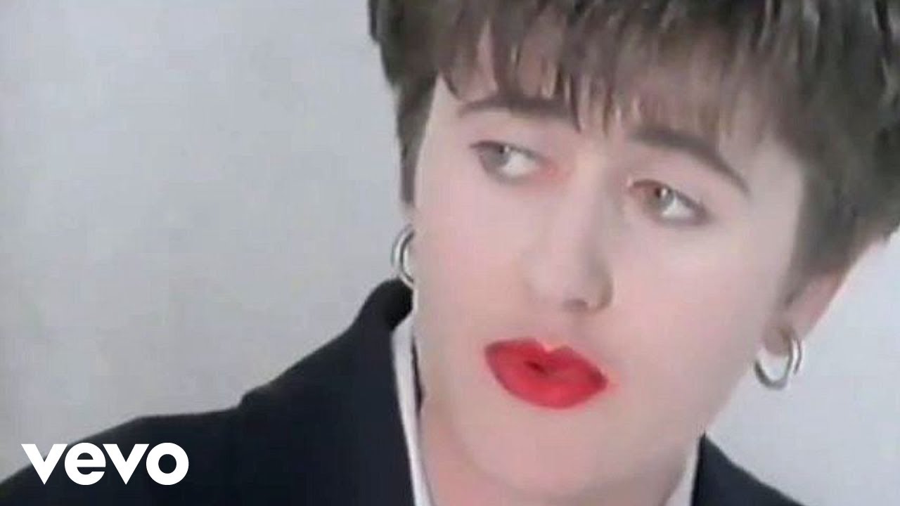 Everything But The Girl - I Don't Want To Talk About It (Official Music Video)