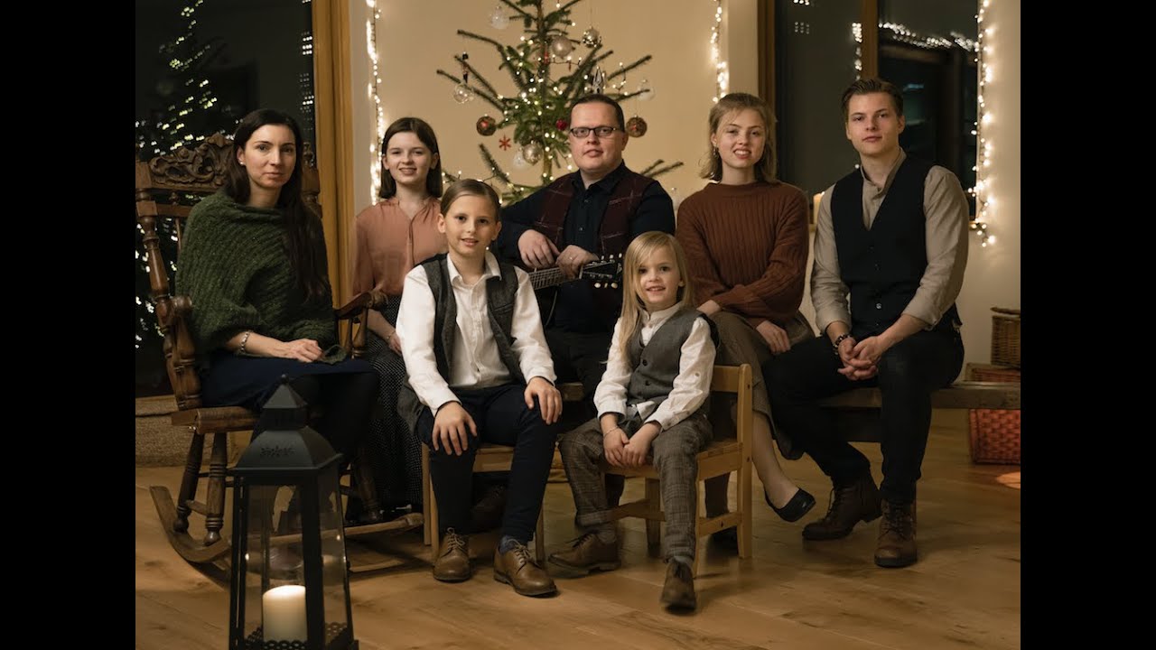 Coming Home For Christmas - Angelo Kelly & Family