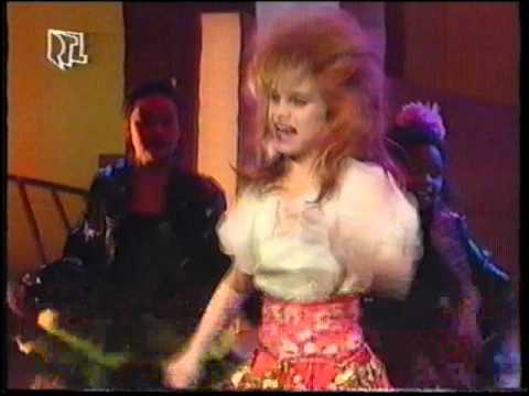 033   Mini Playback Show   Cinty Lauper