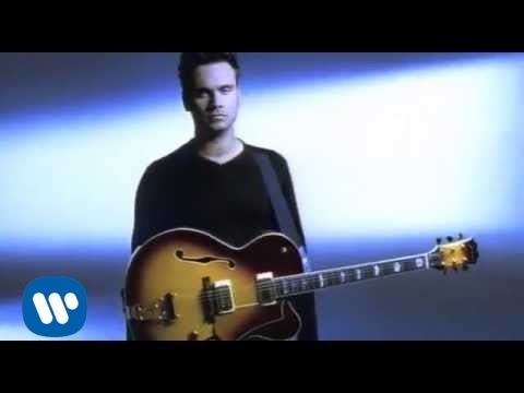 Nek - Laura non c'è (Official Video)