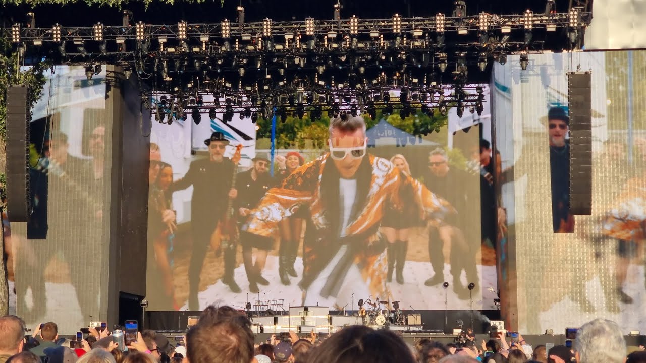 ROBBIE WILLIAMS - LET ME ENTERTAIN YOU - (BST HYDE PARK 2024)