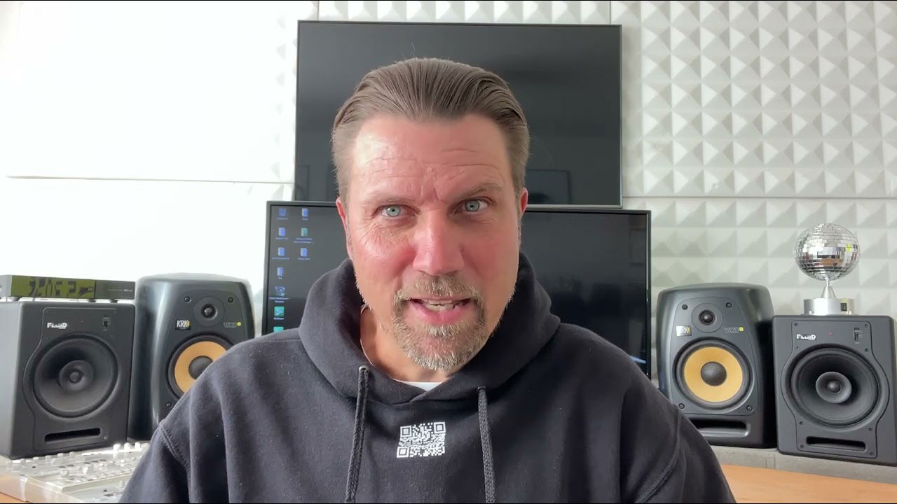 90s90s Techno Essentials by Tom Wax