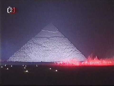 Jean Michel Jarre - The Pyramids Millennium Concert 2000 - Gagarin 1/2