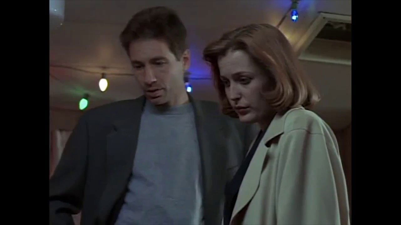 S2E20 X-Files Humbug Some Good Moments in the Episode Fan Supercut