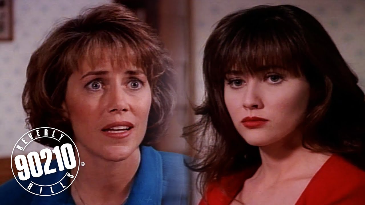 Cindy Convinces Brenda to Go to Paris