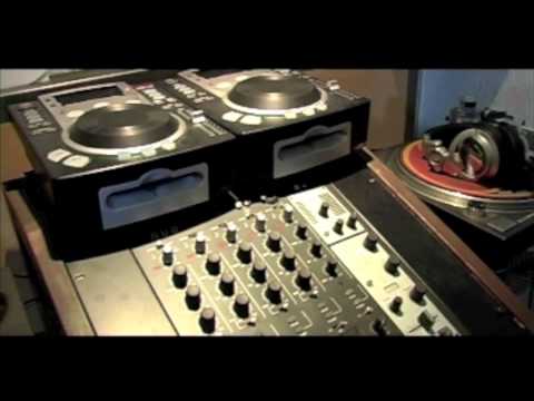 Tom Wax YOU FM Clubnight Portrait